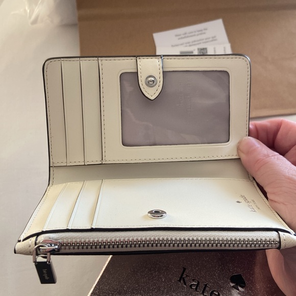 Kate Spade NWT Boxed Wallet - Picture 4 of 12